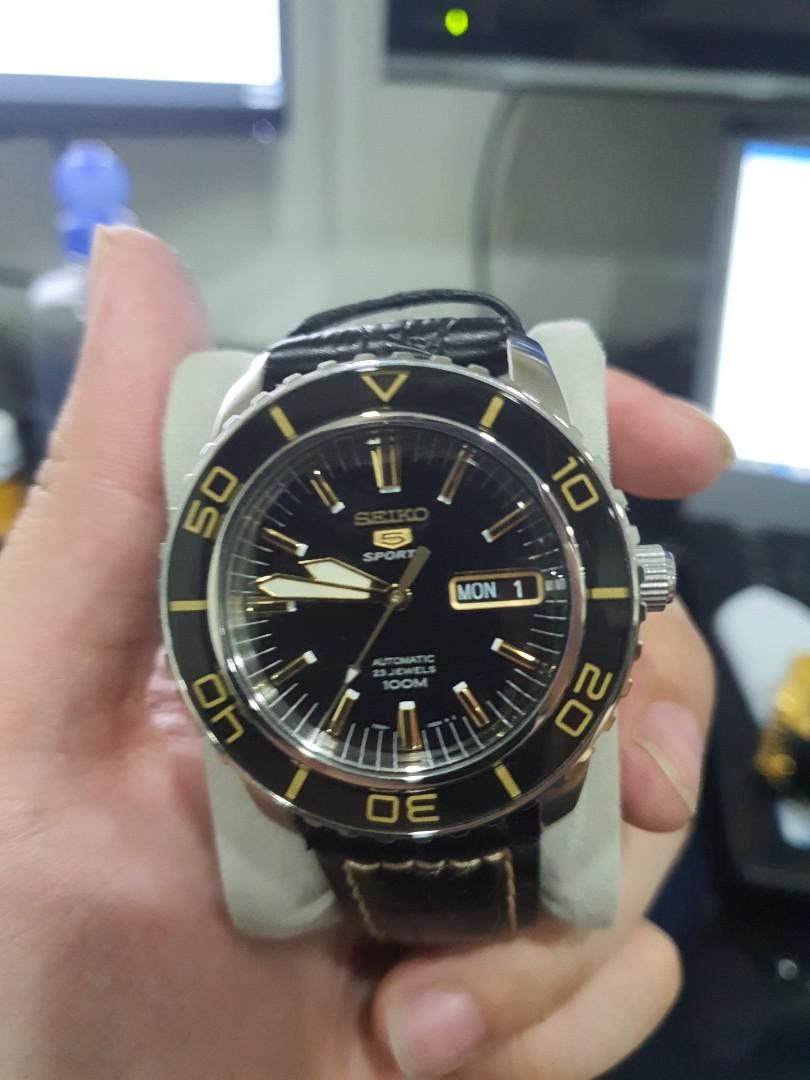 Seiko 5 Fifty Five Fathoms SNZH57K Mobile Phones Gadgets