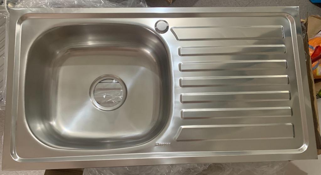 PACKAGE Stainless Kitchen Sink with Faucet (Category: Other Kitchen Appliances) located in Manila. Submitted by allanmil (Listing ID 1072547020, Image 1). Description: Stainless Kitchen Sink with Drainboard WITH FAUCET SET Set includes: >Stainless Kitchen Sink (Size:750x400x150mm) >Kitchen Gooseneck Faucet >Strainer >Flexible Hose >Angle Valve *Promo set price is ₱1,850 only* .