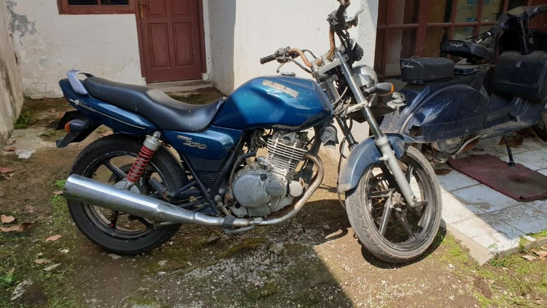 Suzuki top thunder 250cc