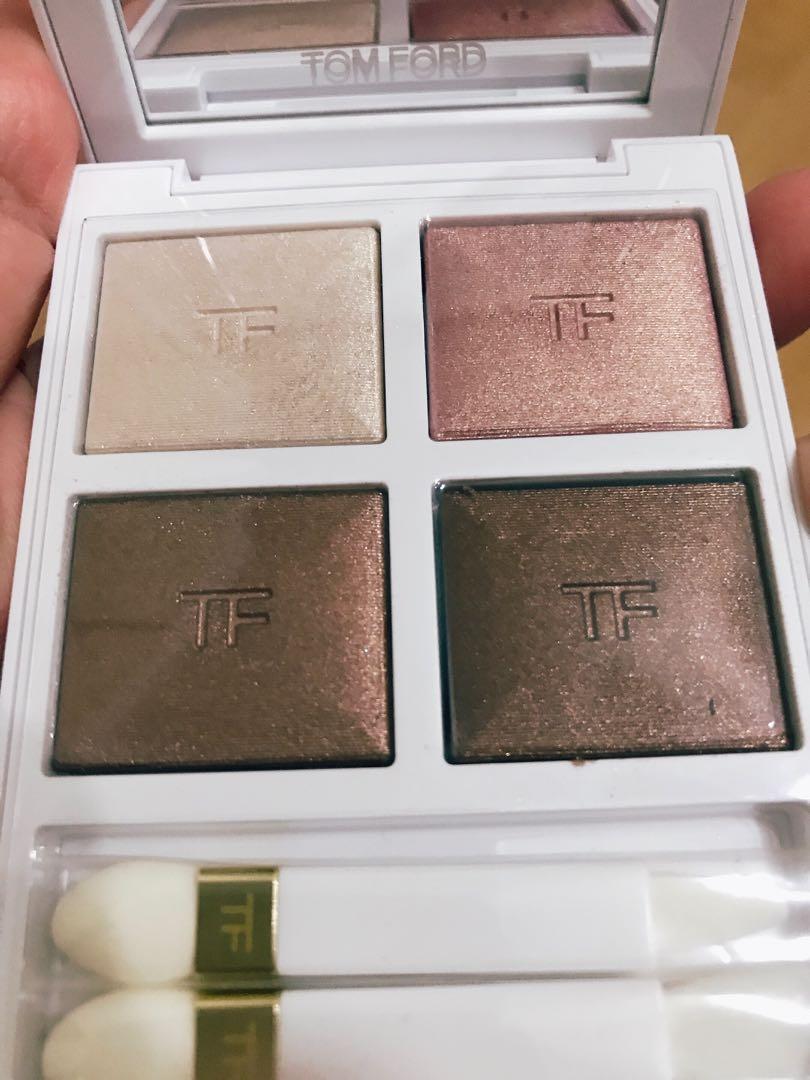 TOM FORD Eye Colour Quad - First Frost, Beauty & Personal Care, Face,  Makeup on Carousell