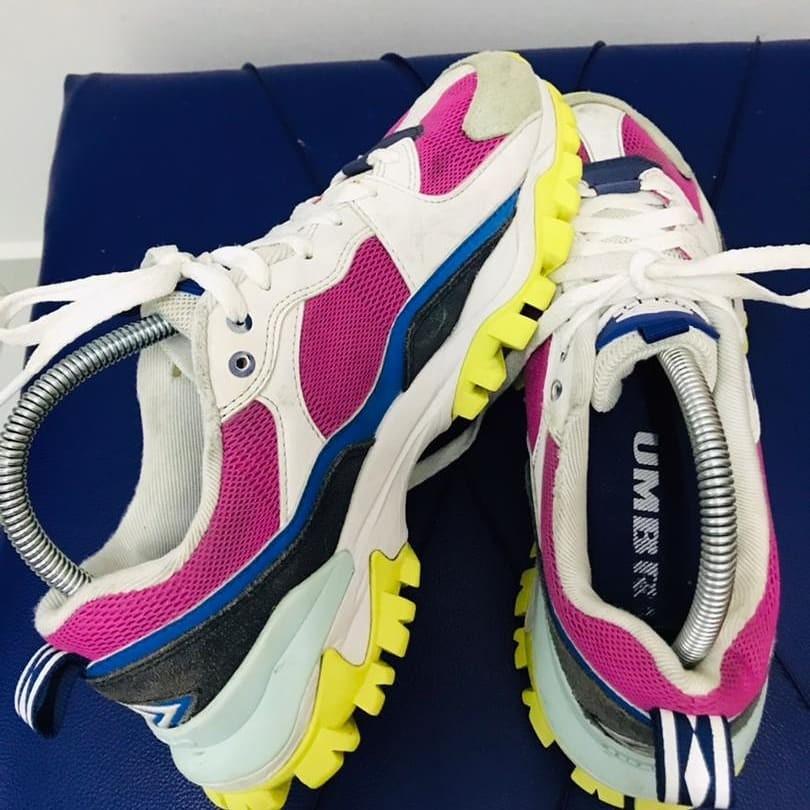 Umbro bumpy dad shoes Men s Fashion Footwear Sneakers on Carousell