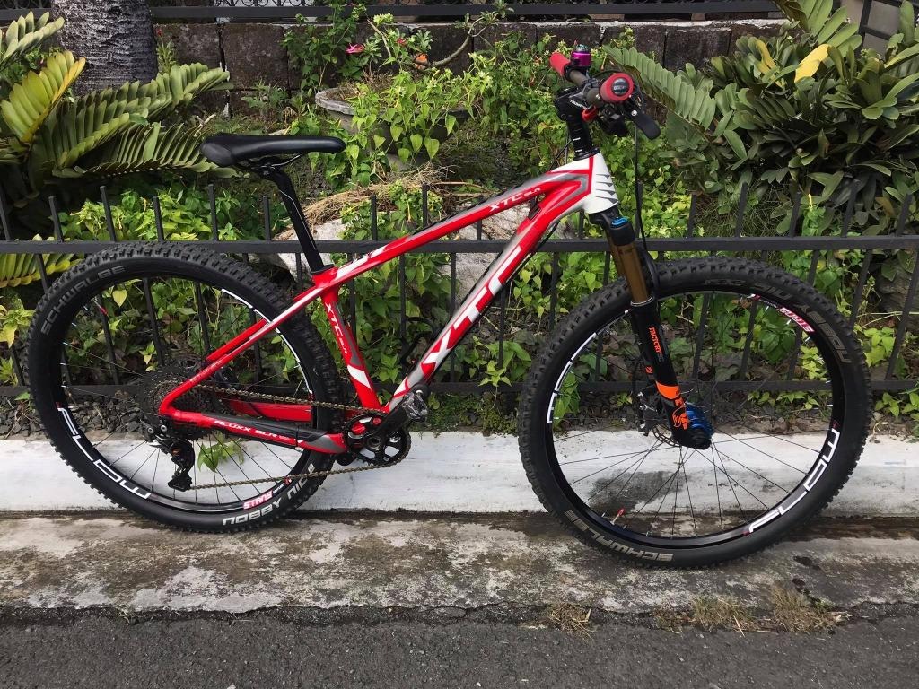 Giant XTC SLR 27.5 4 2016 Small XTR 1x11 Quad Piston XT Cogs Hope