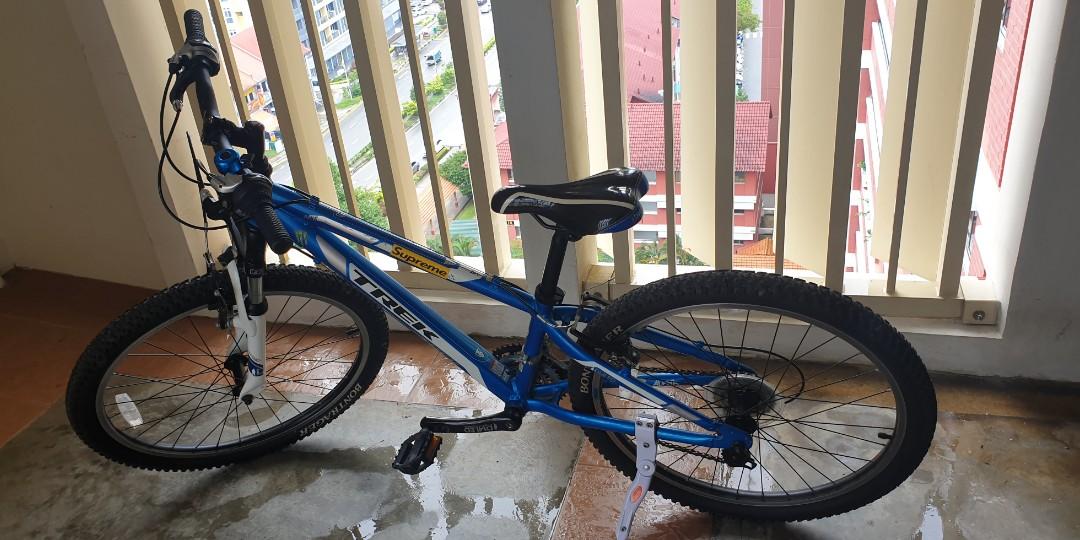 Trek mt sales 220 blue book