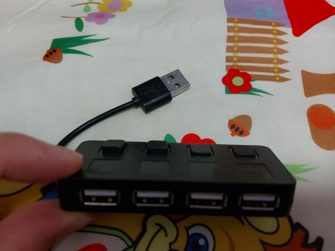 4頭 小巧USB分插器 有獨立開關, 電腦＆科技, 電腦周邊及配件, 硬碟及儲存器 - Carousell