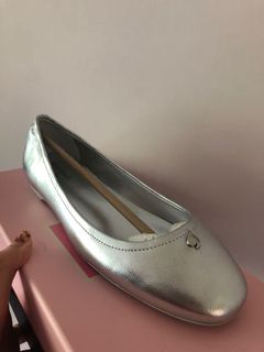 （分類：）位於 。 由 tanialht 提交（商品編號 1076337553，圖片 1）。簡介： 。