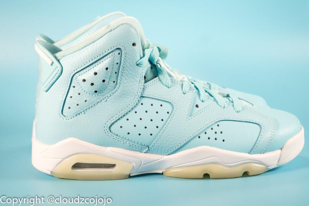 retro 6 pantone