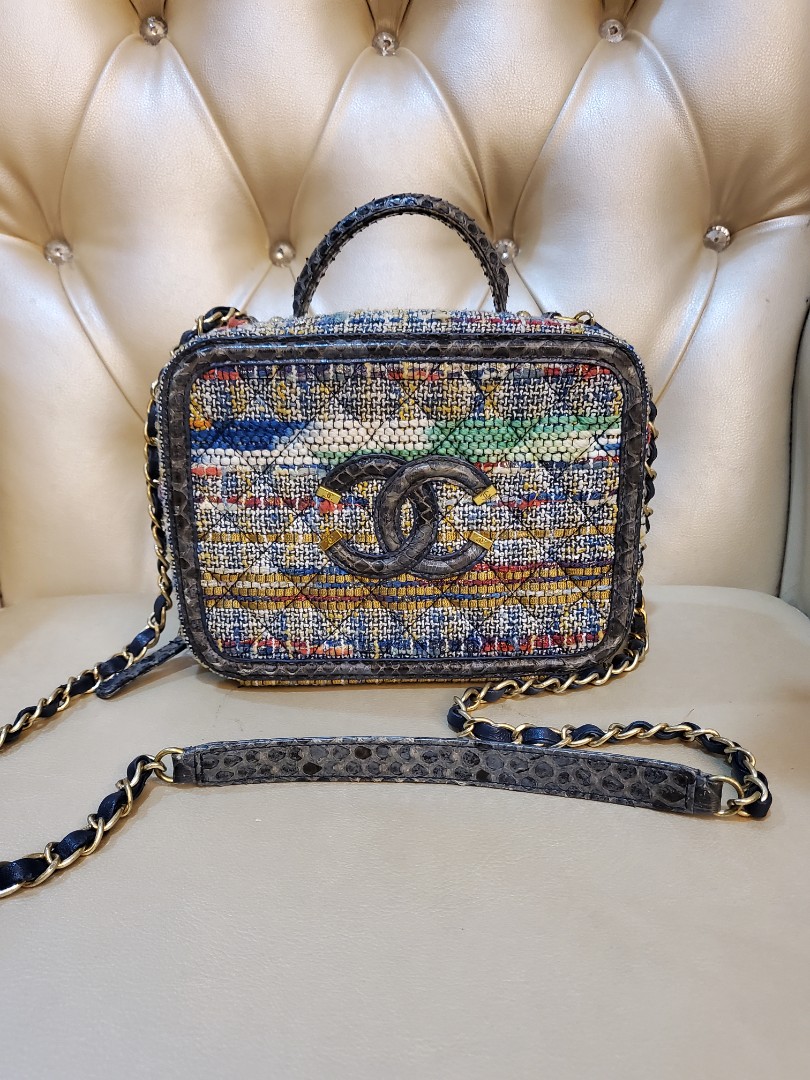 Chanel vanity case best sale tweed