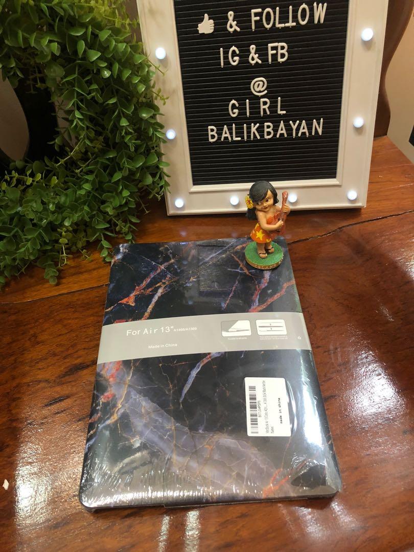 Black marble MacBook Air 13 hard case🖤 (Category: Laptop Bags & Sleeves) located in Marikina City. Submitted by girlbalikbayan (Listing ID 1076435256, Image 1). Description: Weekend SALE-abration🥳 Give your MacBook Pro some love and change out to a new fabulous graphic hard case. MACBOOK AIR 13” 💻 A1466 / A1369 Top and bottom case Black marble case Refer to the last photo showing how to double check what “model code” your unit is and verify if