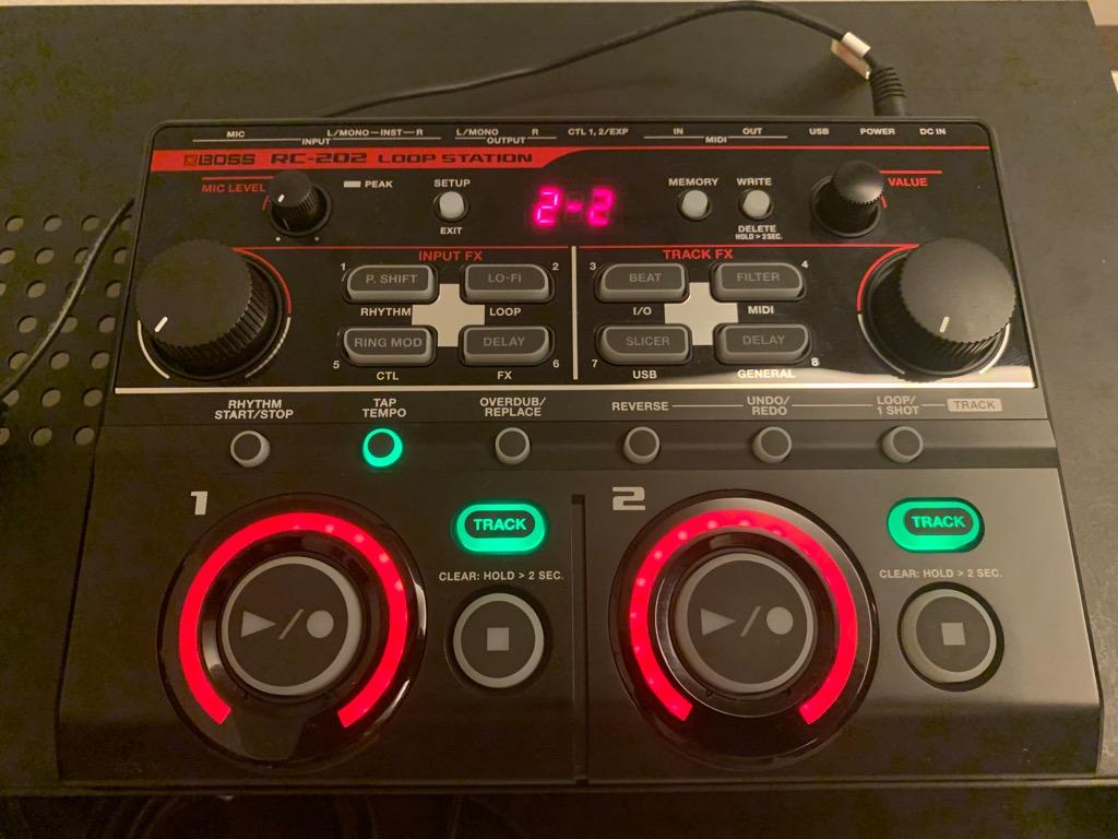 Boss Rc 202 Loop Station Shure Sm58 Microphone Hobbies Toys Music Media Musical Instruments On Carousell