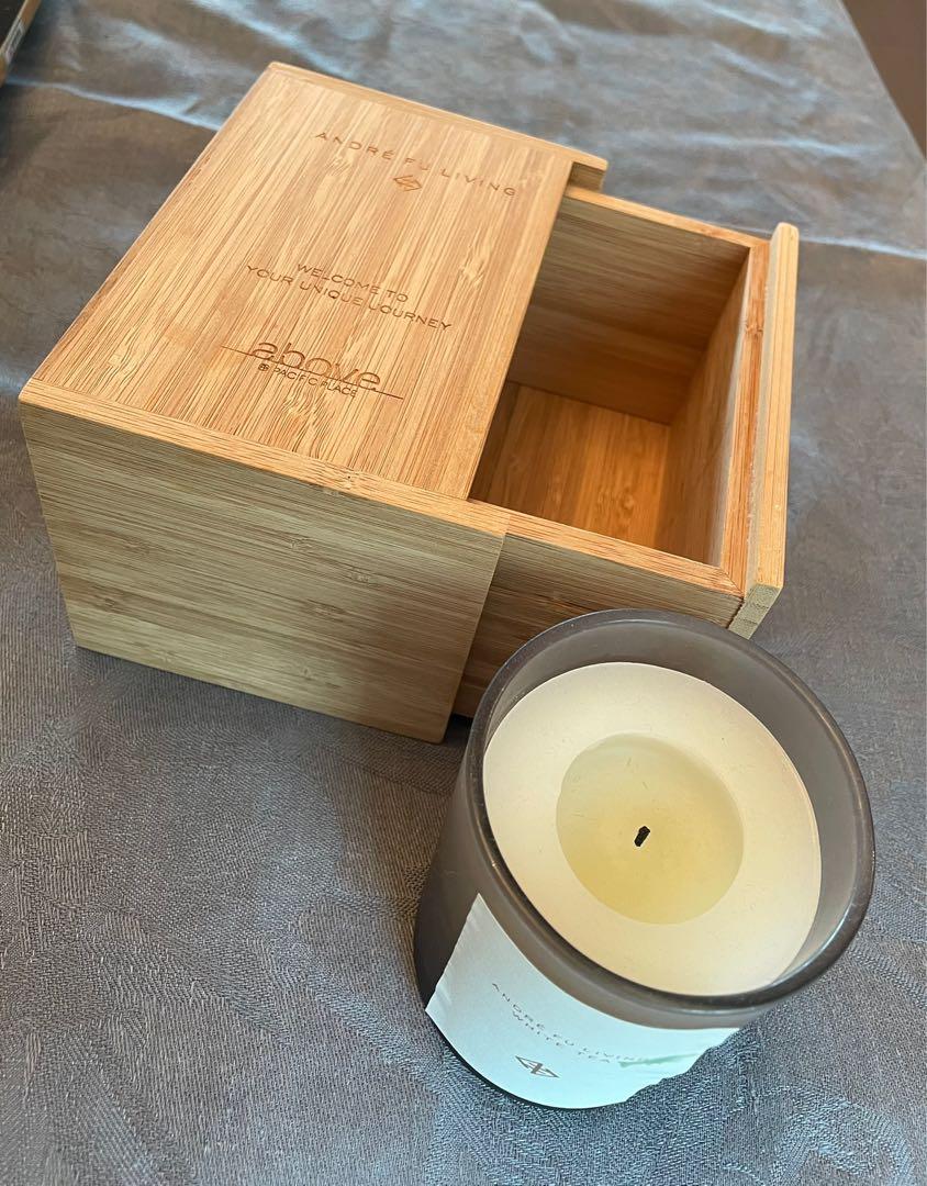 Candle （分類：家居香薰）位於 Hong Kong。 由 patek2526 提交（商品編號 1076356579，圖片 3）。簡介： Collection 。