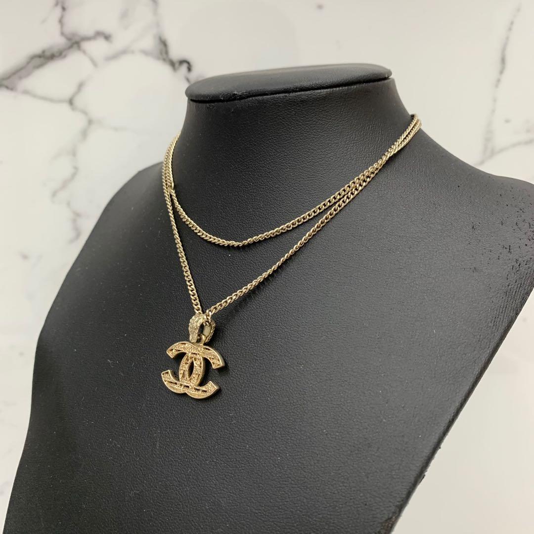 Chanel Necklaces and Pendants - Lampoo