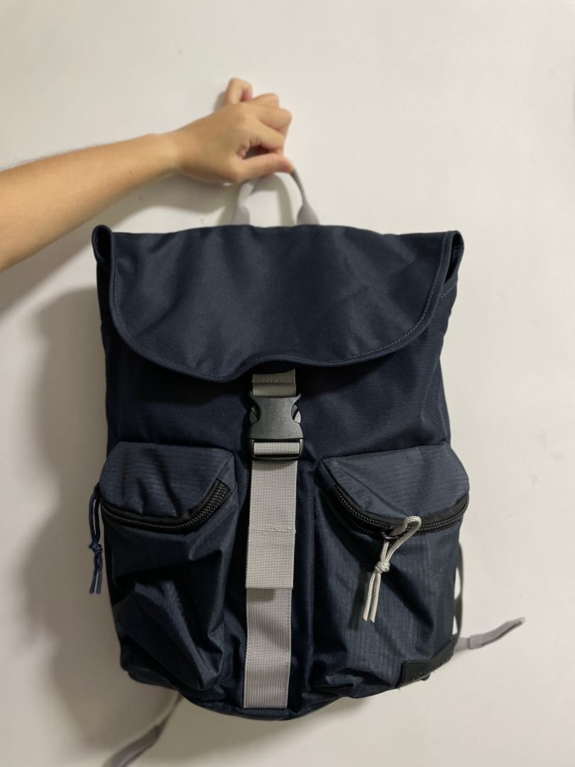 Crumpler online extrovert backpack