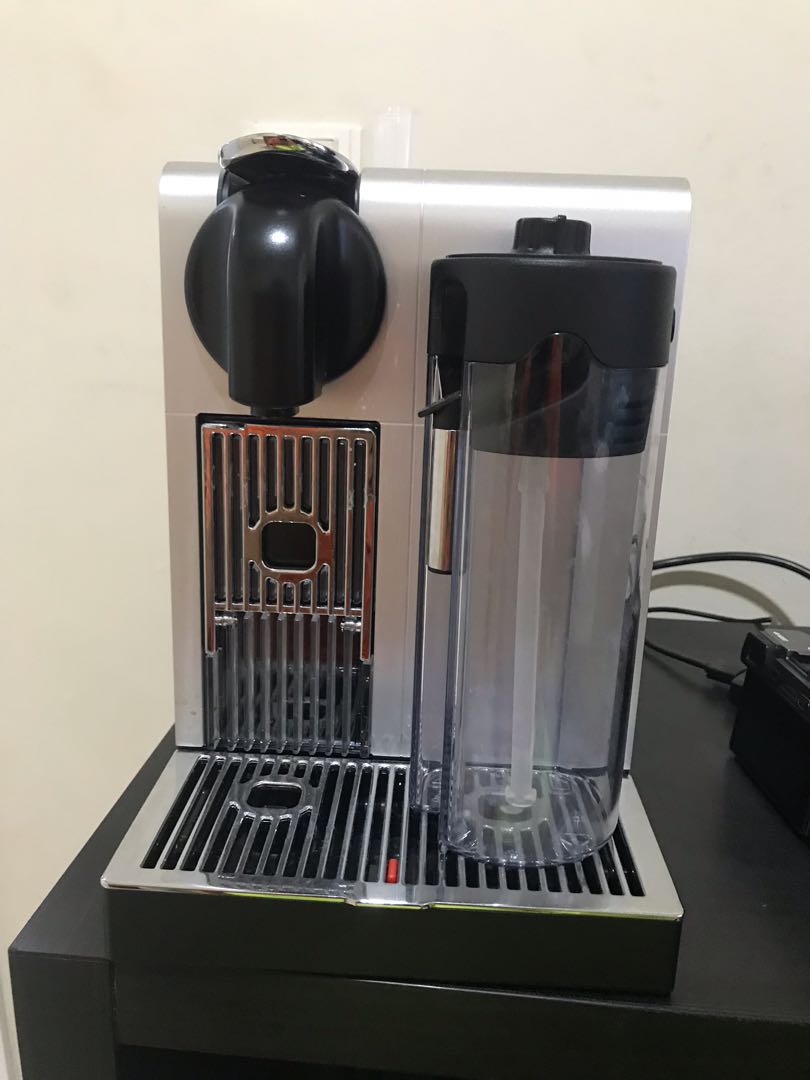 Delongi nespresso mesin kopi Lattissima 