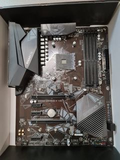 (Category: ) located in . Submitted by fangever (Listing ID 1076308230, Image 1). Description: .