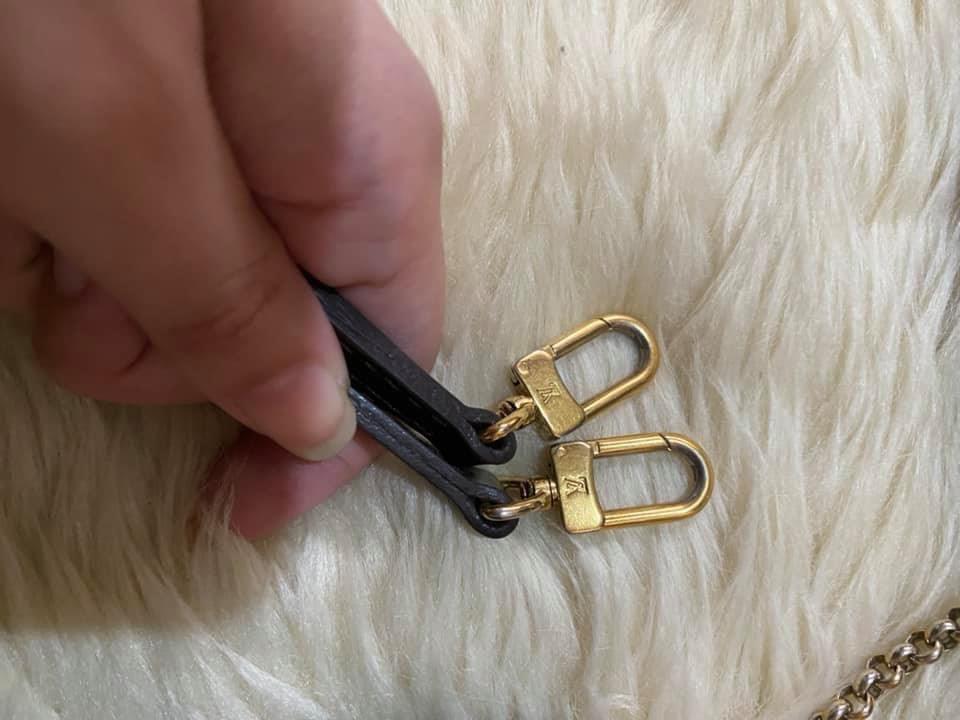 ‼️SOLD‼️Guaranteed authentic LV Eva (Category: Luxury Bags & Wallets) located in Naga. Submitted by akimadison.ph (Listing ID 1076462287, Image 2). Description: Guaranteed authentic Lv eva comes with receipt, long strap and dustbag No haggling pls (fixed na).