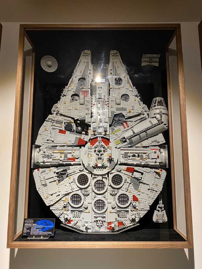 Lego Millenium Falcon Hanging Wall Glass Display Walnut Trim