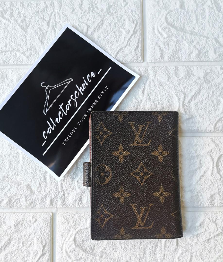 Louis Vuitton Monogram Etui Palm PDA Cover Case (Category: Luxury Bags & Wallets) located in Makati City. Submitted by _collectorschoice_ (Listing ID 1076420643, Image 2). Description: *Authentic *Date code: TH0070 *Made in France *With hotstamp *Monogram canvas *Excellent condition, no major flaw *Shipping via JRS (schedule MWF) *Lalamove.