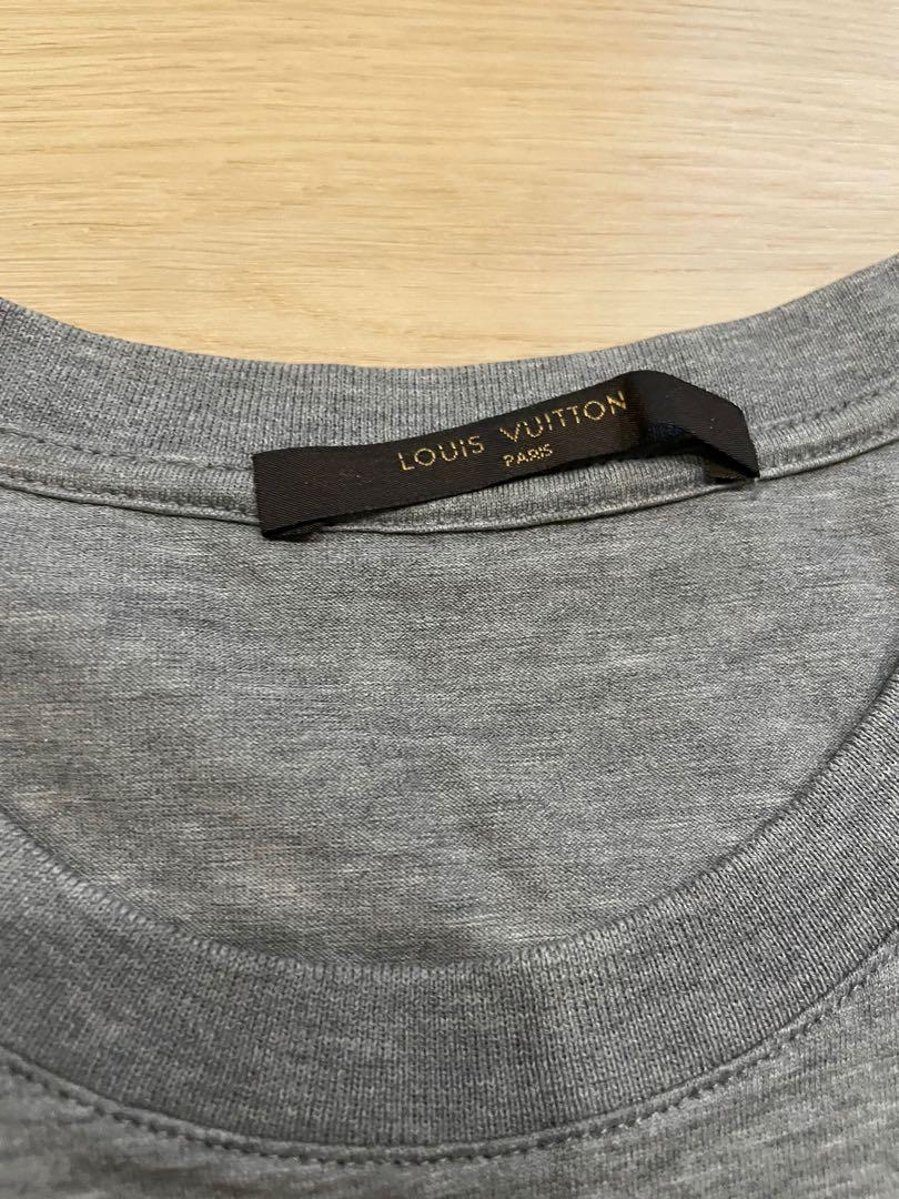 T-shirt Louis Vuitton Grey size L International in Viscose - 24339142