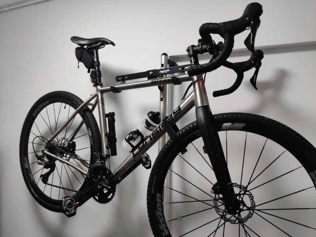 Lynskey GR300 Titanium Gravel Bike 6mths old