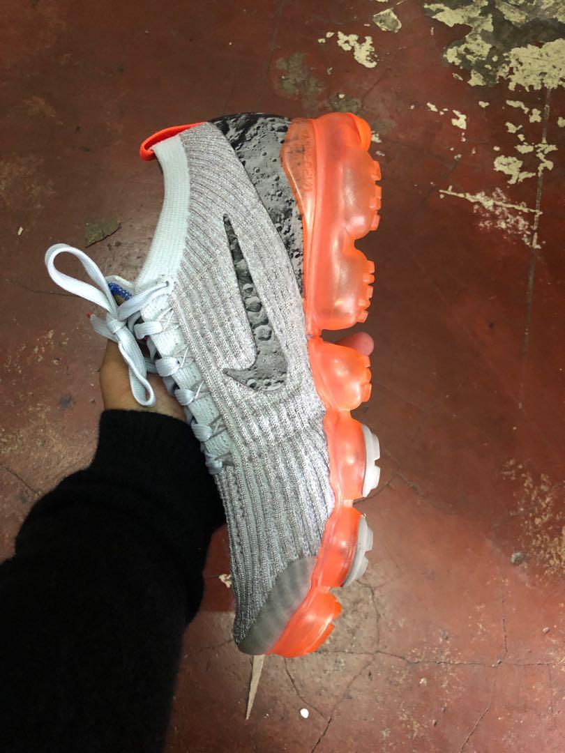 vapormax moon landing