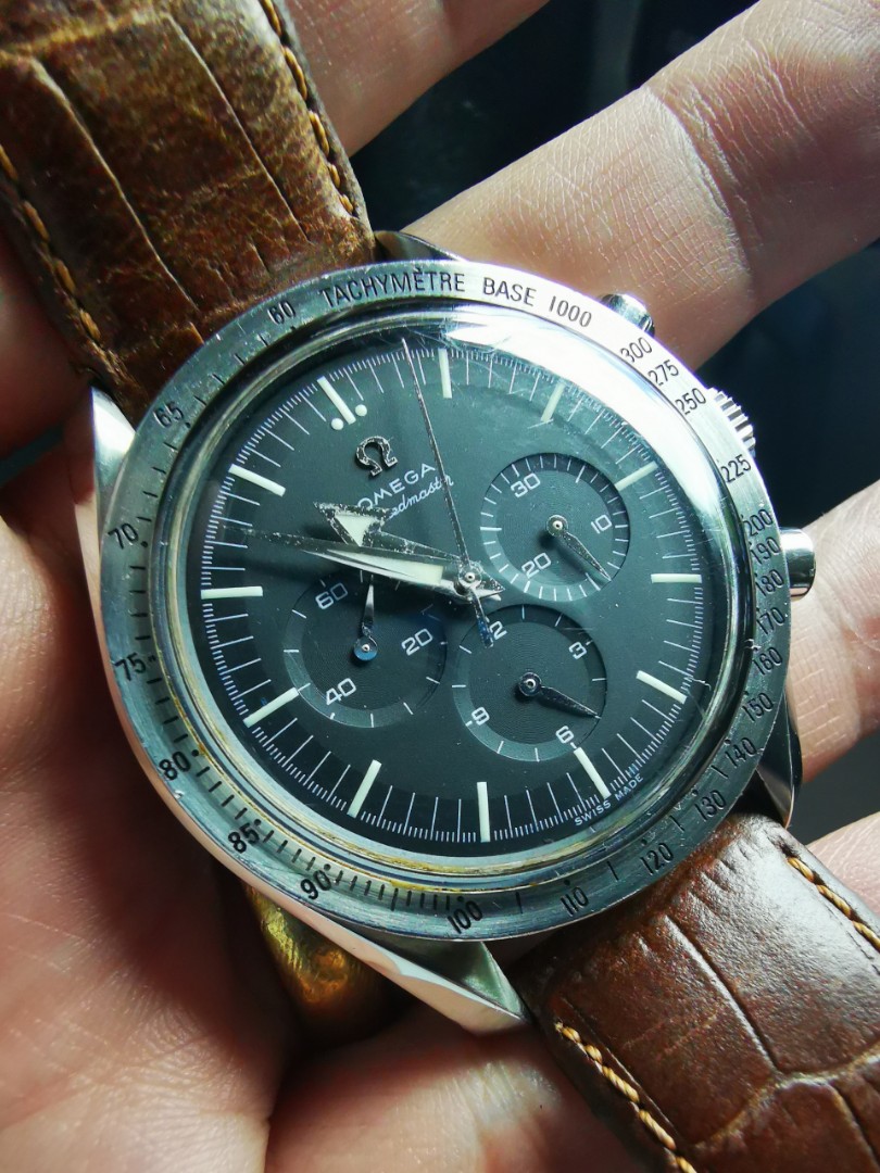 omega speedmaster broad arrow