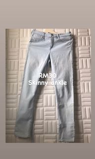 (Category: ) located in . Submitted by jujulaipreloved (Listing ID 1076323133, Image 1). Description: .
