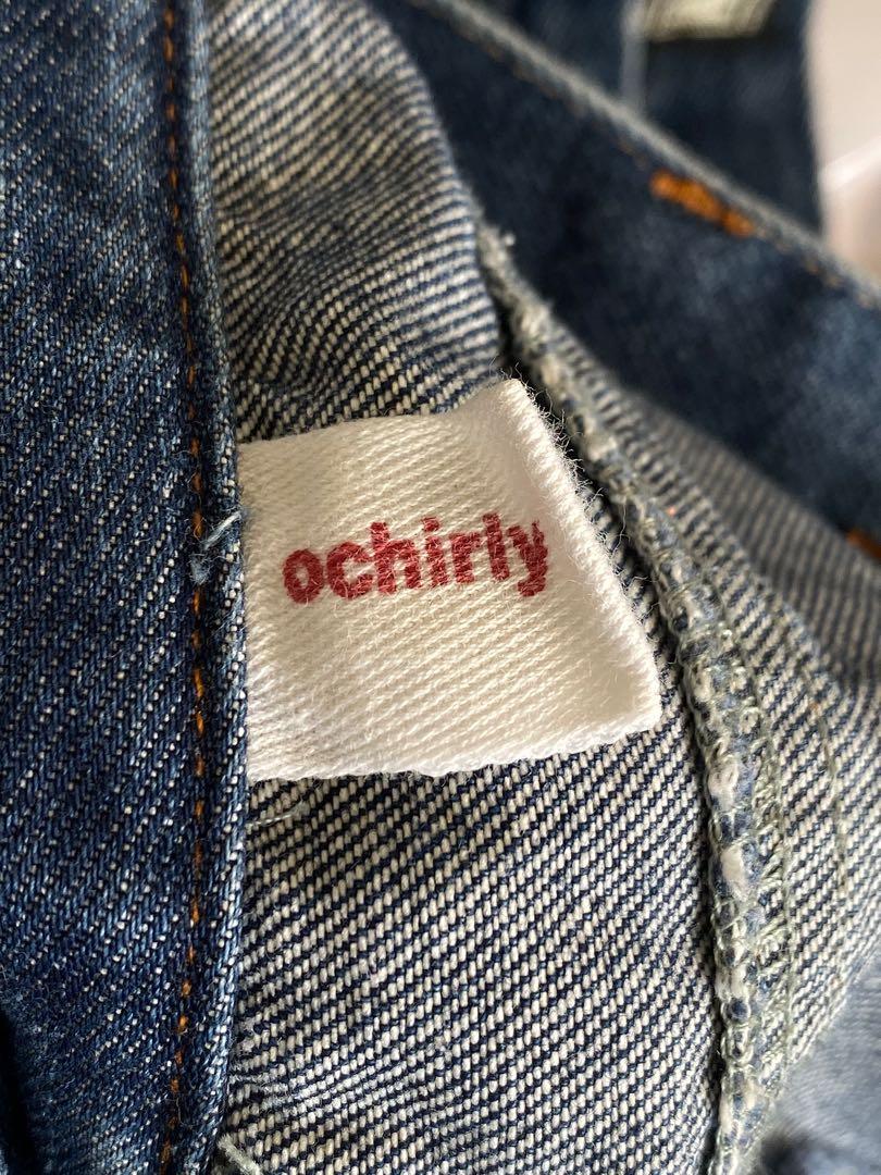 Denim Shorts (Category: Shorts) located in Pasig City. Submitted by adrclutter (Listing ID 1076392020, Image 3). Description: Excellent Condition .