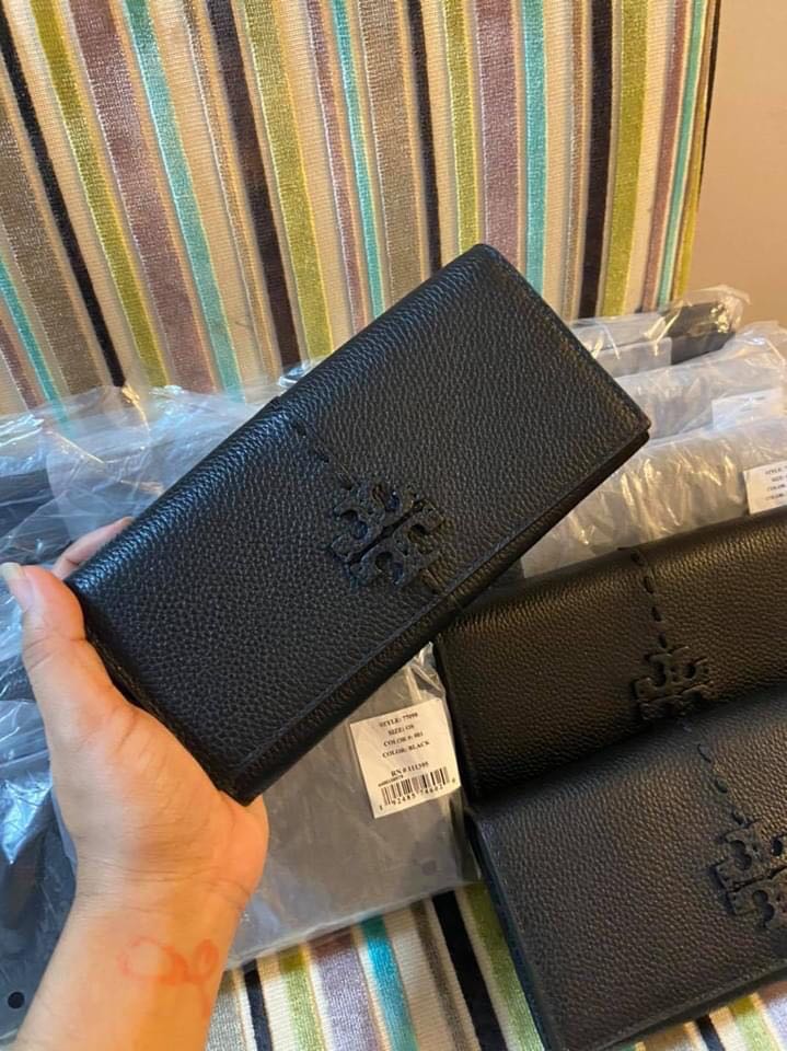 Tory Burch McGraw Envelope Wallet, Luxury, Bags & Wallets on Carousell