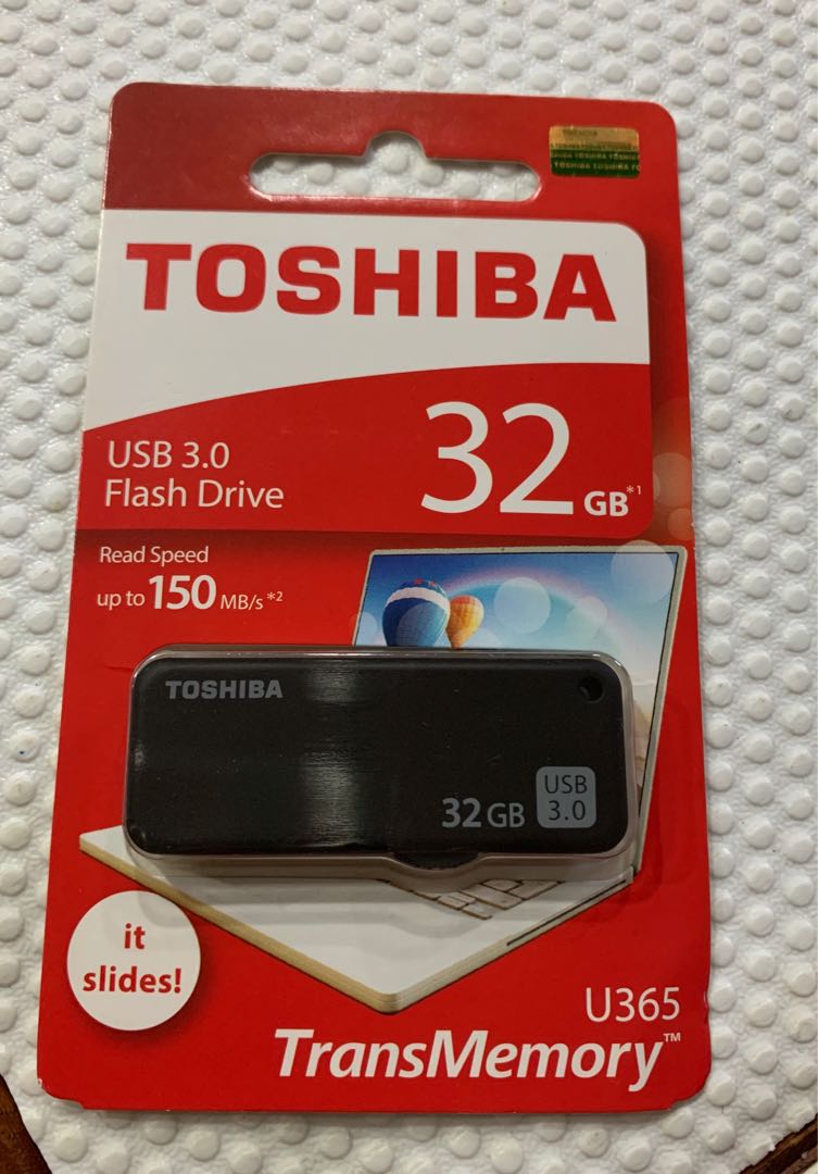 Toshiba 32GB thumb drive, Computers & Tech, Parts & Accessories, Hard