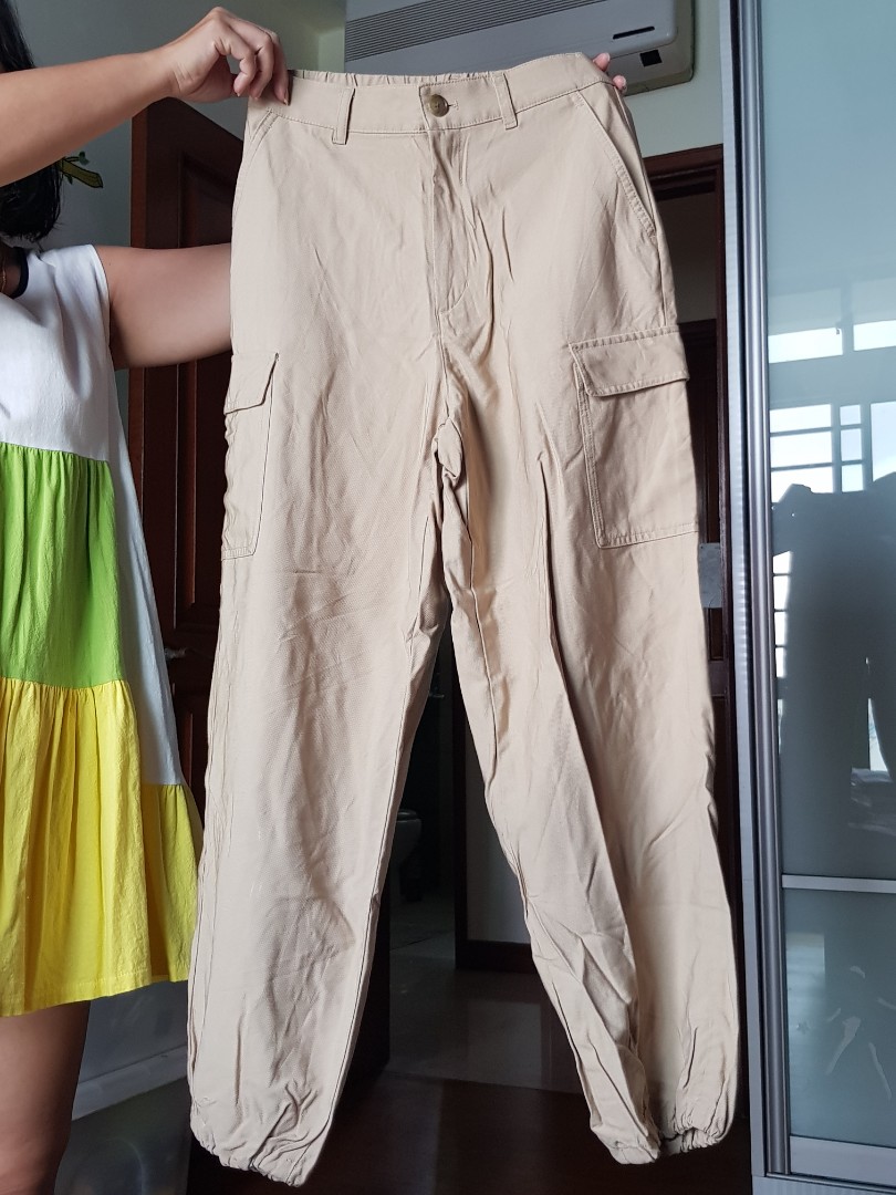 Uniqlo loose fit cargo jogger shop