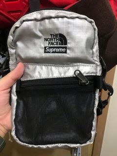 （分類：）位於 。 由 never_trust_newbie 提交（商品編號 1076495867，圖片 1）。簡介： 。