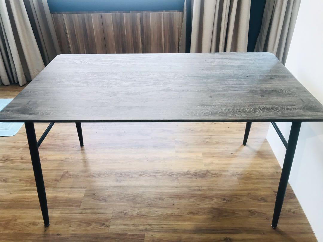Work/ Dining Table (Category: Tables & Sets) located in Singapore. Submitted by maverickchris (Listing ID 1076376406, Image 1). Description: Very Good condition work/ dining table for sale. Dimensions: ▪️Length: ~140cm ▪️Width: ~80cm ▪️Height: ~75cm Bought ~1 year ago. Selling as moving house. Please feel free to view to ascertain condition before buying. Self collection, pls. Thank you..