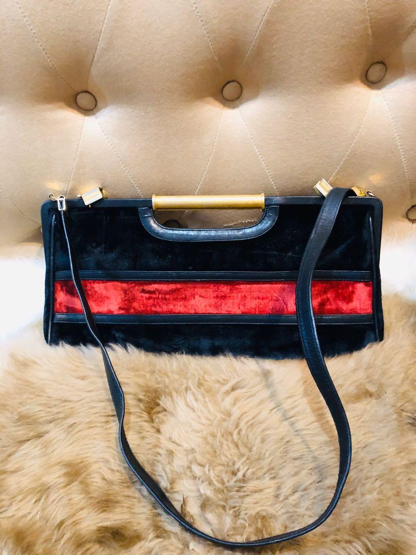 Zenith Italy (Category: Luxury Bags & Wallets) located in San Jose del Monte. Submitted by DELUXFORLESS (Listing ID 1076443822, Image 1). Description: Very nice in actual spacious Heavy metals Authentic .