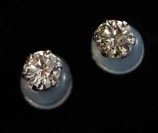 40 pointer diamond stud earring in platinum 900 setting