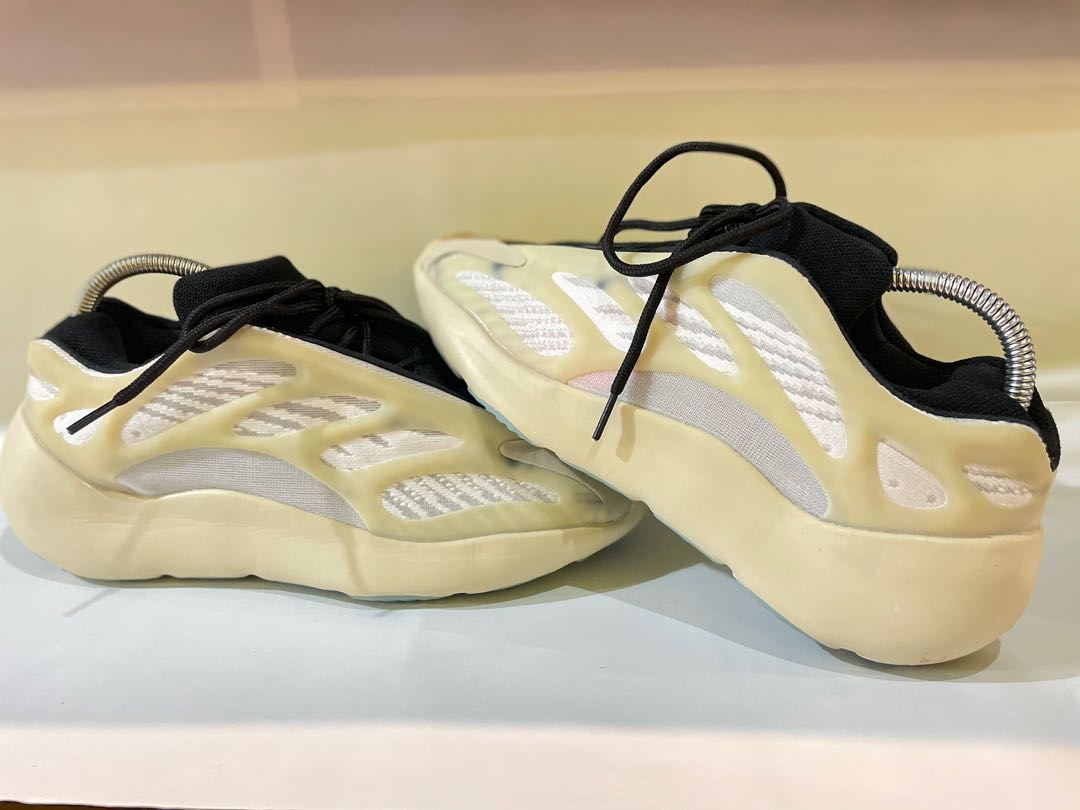 Adidas deals yeezy 520