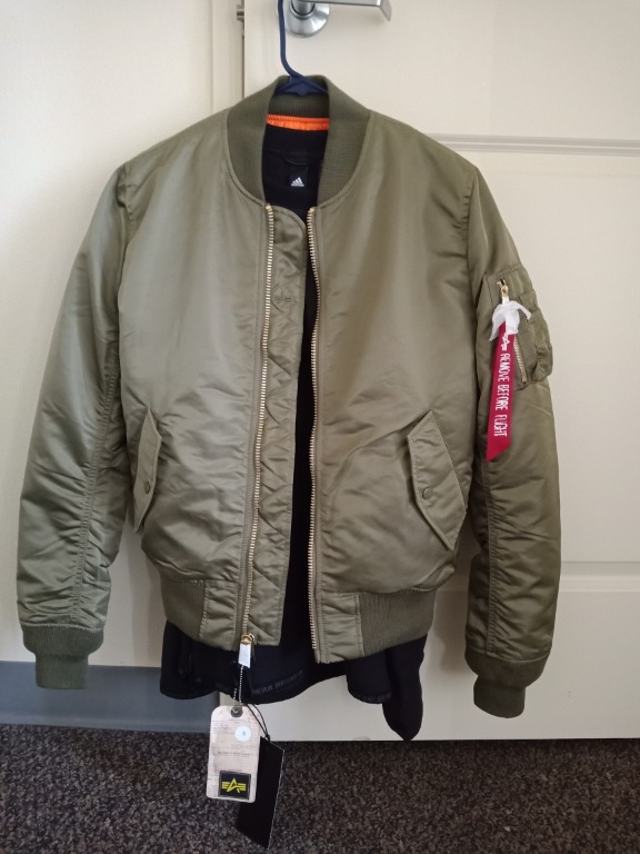 Alpha industries vintage olive top