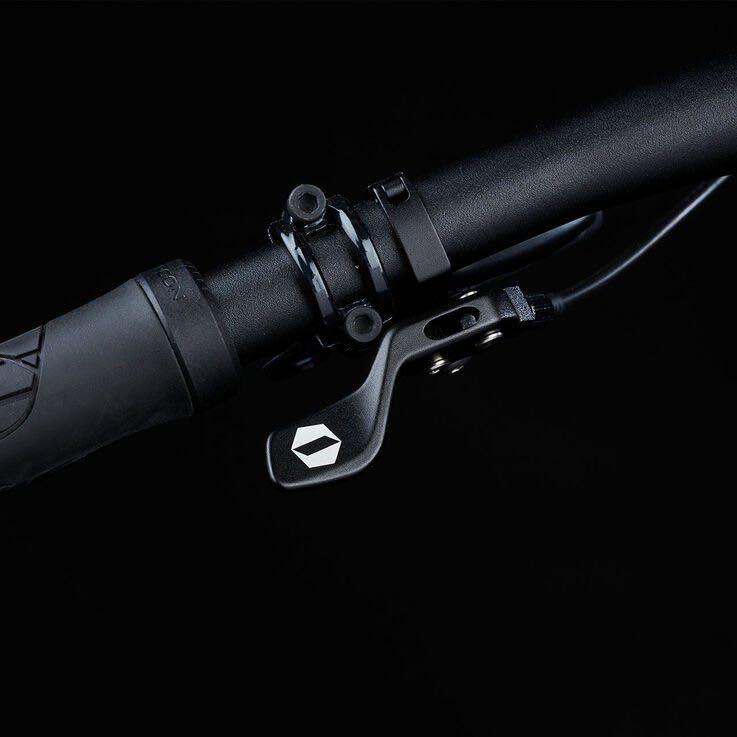 Canyon Iridium Dropper Post & Lever, Sports Equipment, Bicycles & Parts, Bicycles on Carousell