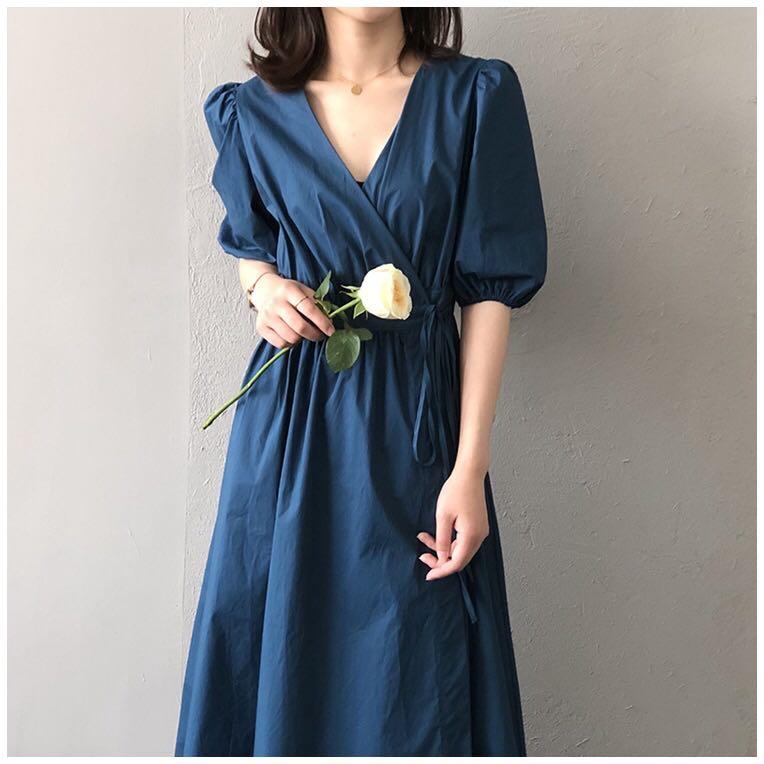 V neck cinched waist dress clearance