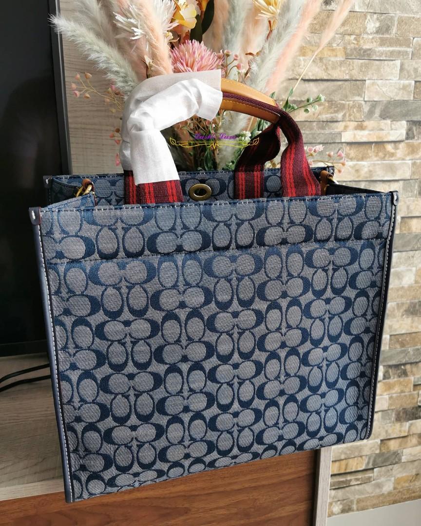 Tote 34 in signature chambray sale