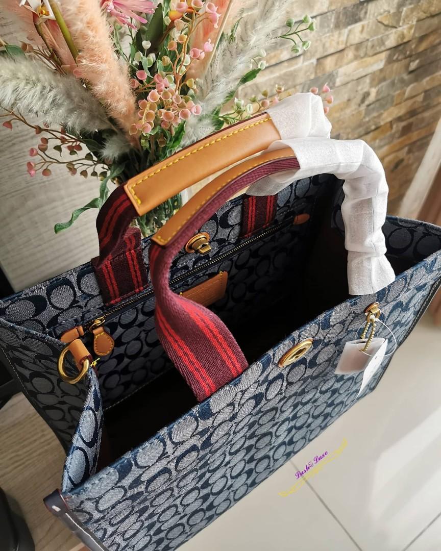 Signature chambray outlet canvas tote