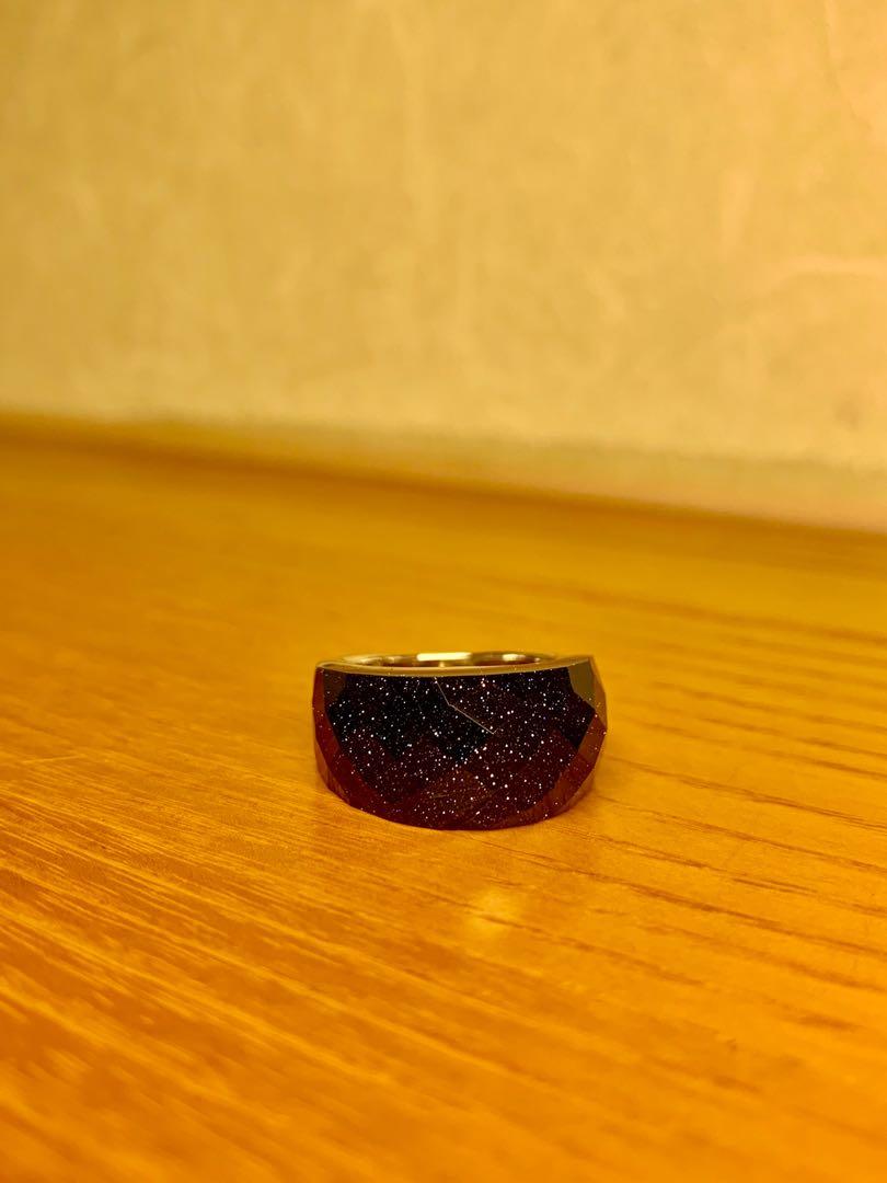 Crystal ring （分類：飾物及配件）位於 Hong Kong。 由 junlifier 提交（商品編號 1076687316，圖片 1）。簡介： 。
