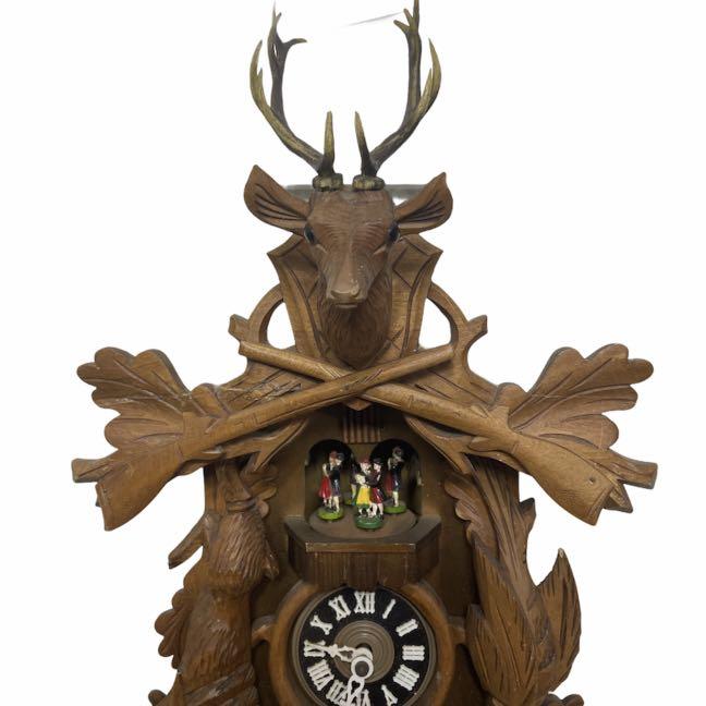 Cuckoo clock with Musial chime, Furniture & Home Living, Home Decor