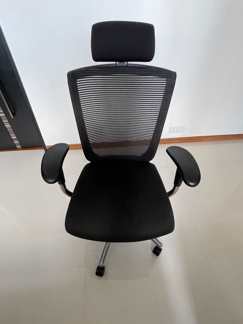 Ergonomic Office Chair (new hydraulic), Furniture & Home Living