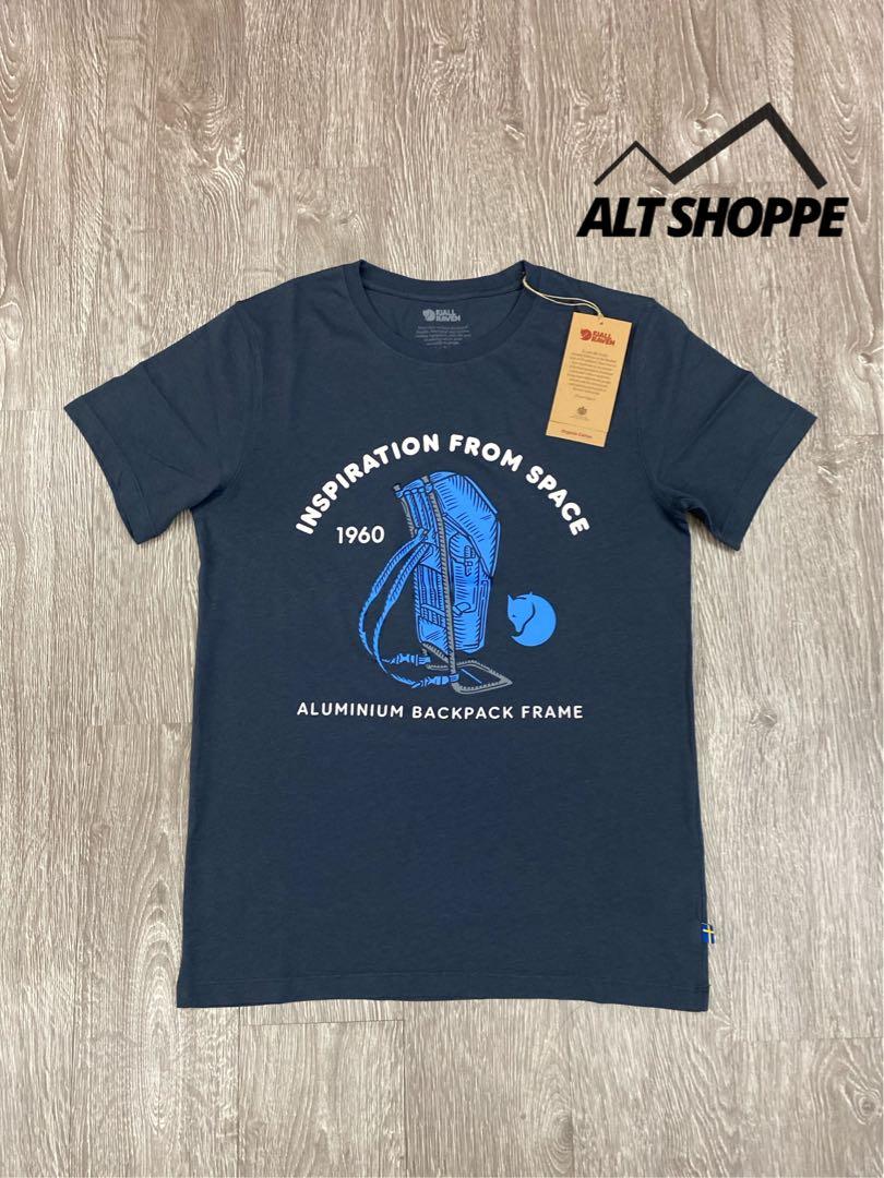 Fjallraven Space T-Shirt Print (Category: Tshirts & Polo Shirts) located in Puchong. Submitted by altshoppe (Listing ID 1076602266, Image 1). Description: • Colour : NAVY • Available Size (Refer to size chart provided-in pic) : XS - P 17” L 26” • READY STOCK in MALAYSIA • NEW with TAG PRODUCT DESCRIPTION : Short-sleeved t-shirt in organic cotton. Round neckline and print inspired by Fjällräven’s history: our first hiking backpack with an aluminiu