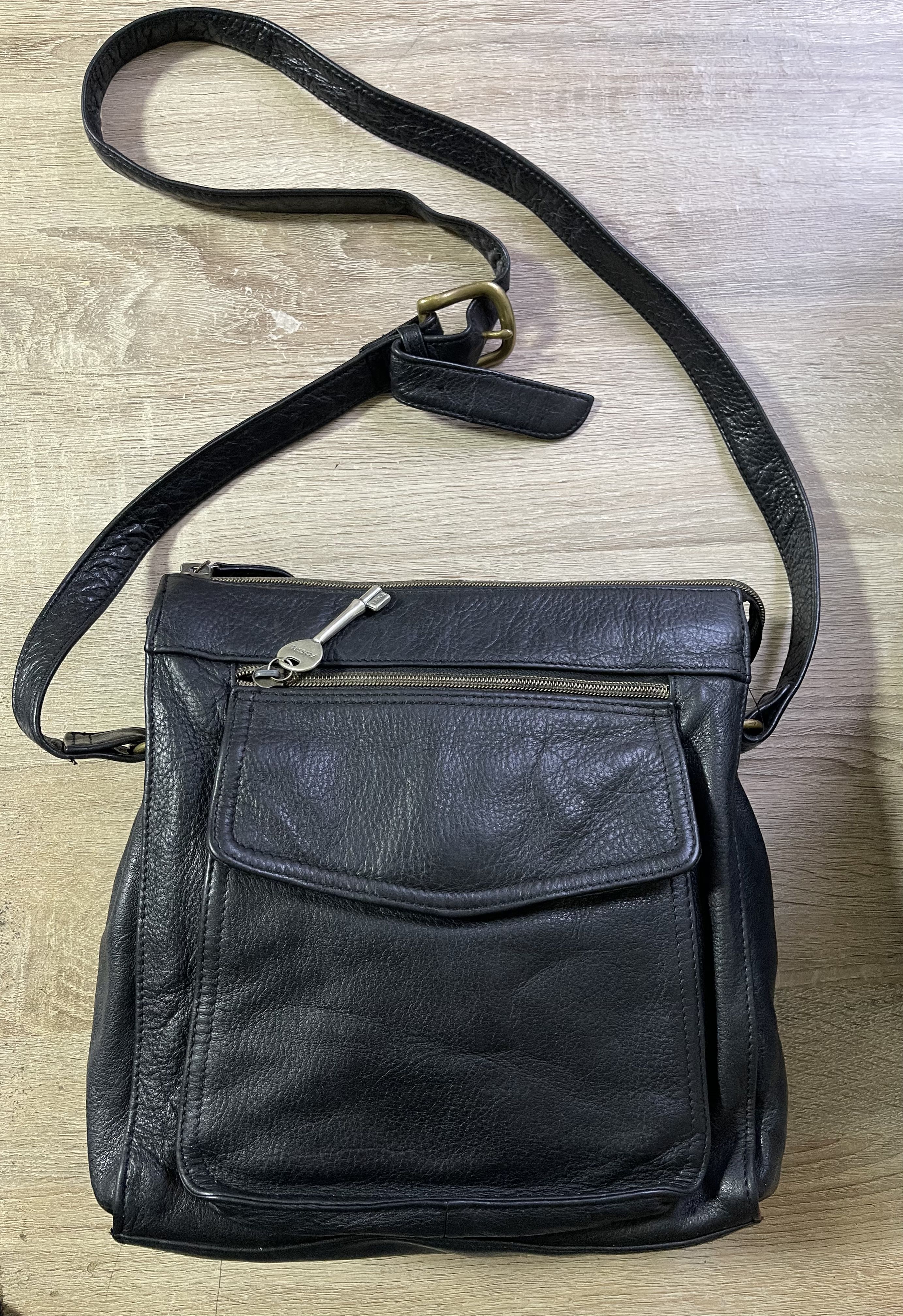 Fossil Sling Bag Original Men s Fashion Bags Sling Bags on