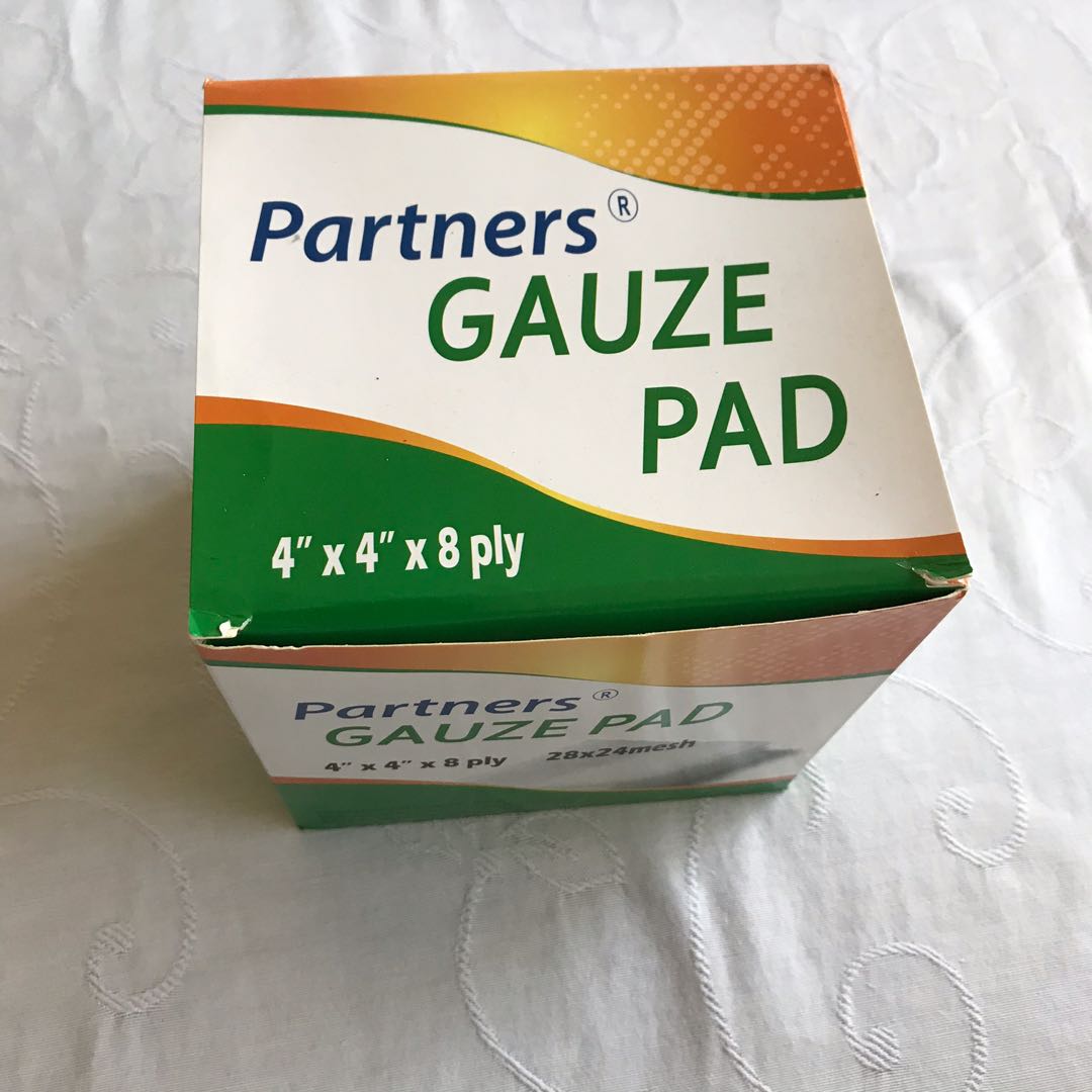 Gauze Pads (4x4) Sterile, Health & Nutrition, Medical Supplies & Tools