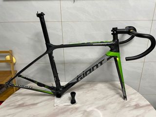 （分類：）位於 。 由 benjamincarry 提交（商品編號 1076704070，圖片 1）。簡介： 。
