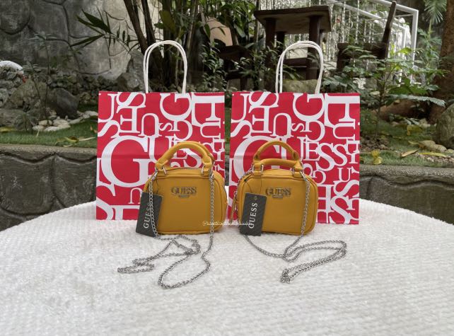 guess mini sling bag