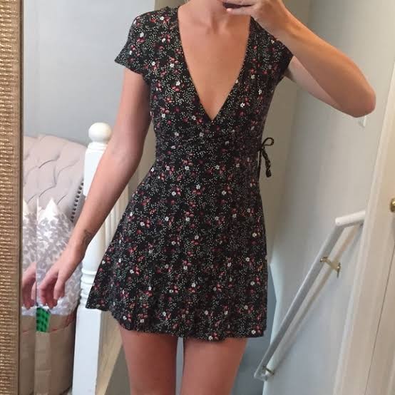 H\u0026M Black Floral Wrap Dress, Fesyen 