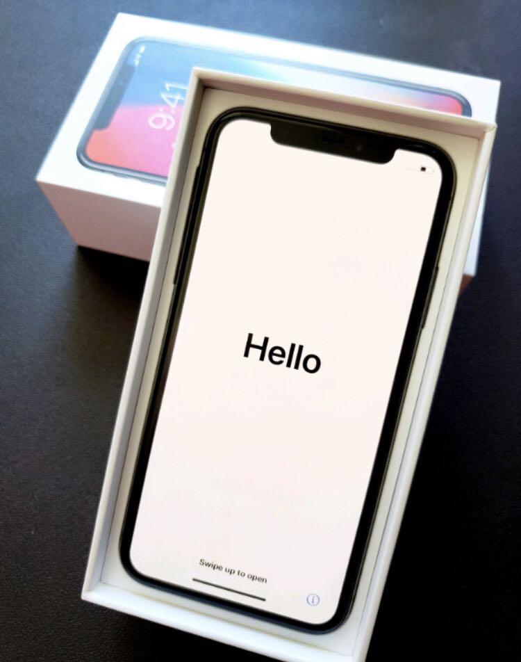 iPhone X (Category: Mobile Phones) located in Steinbach. Submitted by maya.red1000 (Listing ID 1076672379, Image 3). Description: Black iPhone X 64GB, brand new..
